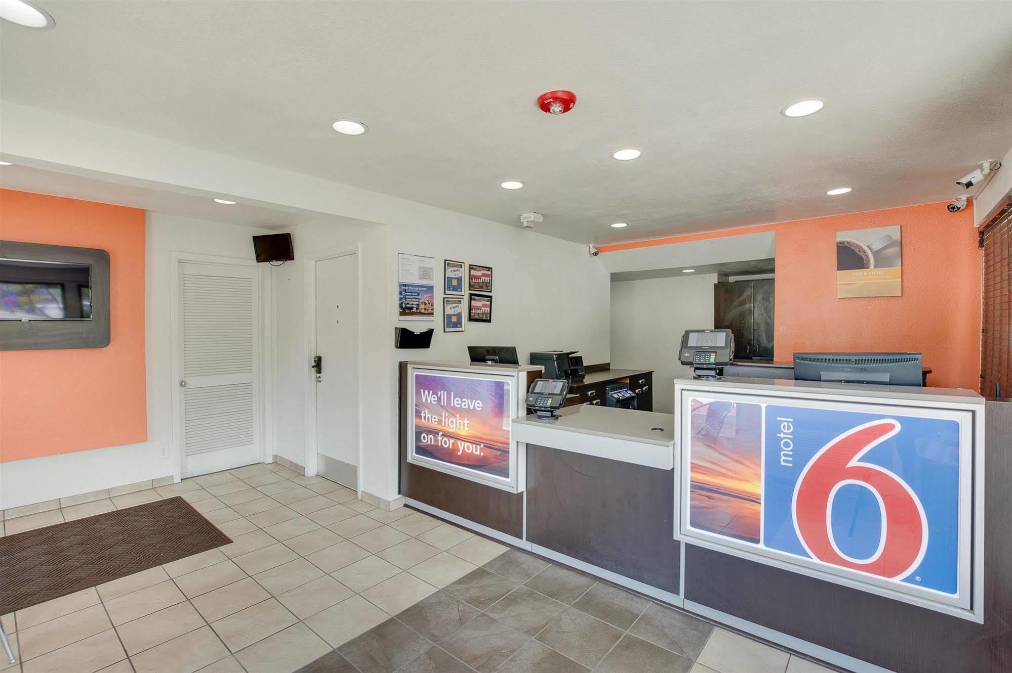 Motel 6-Columbia, Sc - West Eksteriør billede